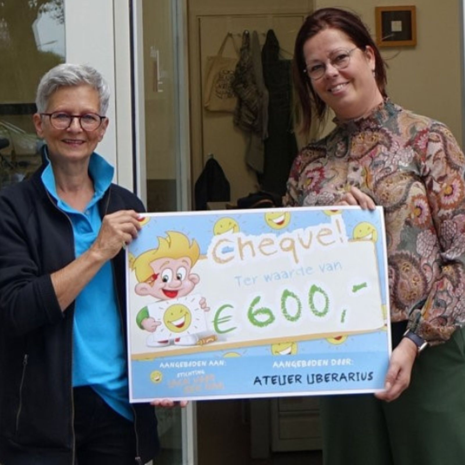 Atelier Liberarius schenkt bedrag aan stichting